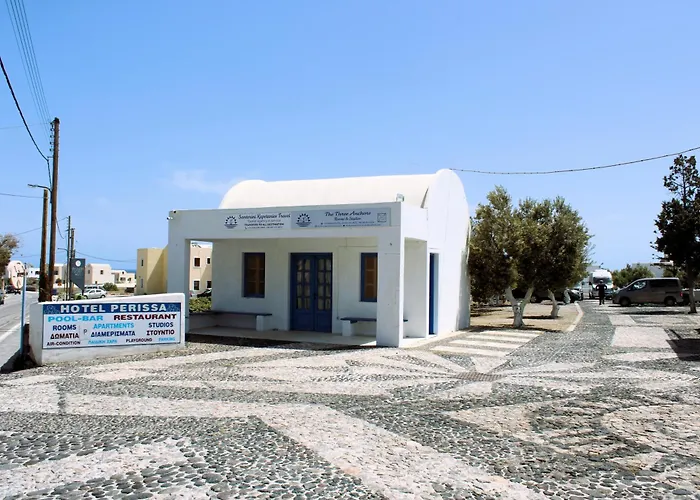 Hotel The Three Anchors Emporio (Santorini)