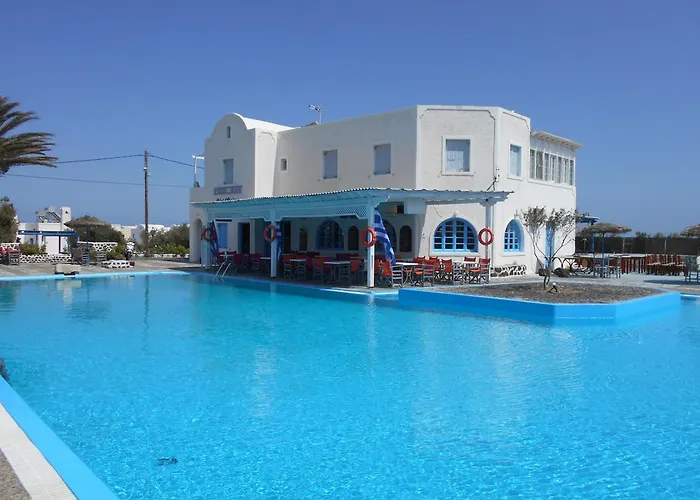 The Three Anchors Hotel Emporio (Santorini)