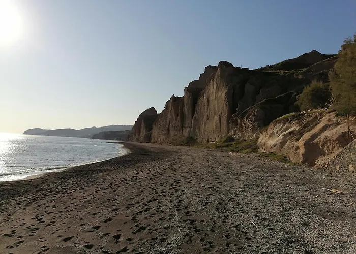 The Three Anchors Emporio (Santorini)