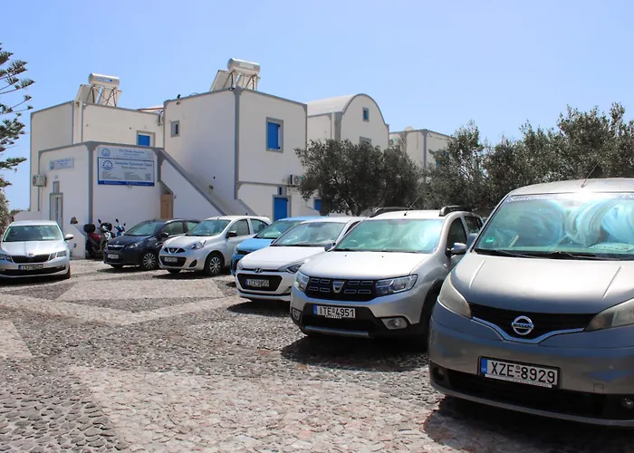 The Three Anchors Emporio (Santorini)