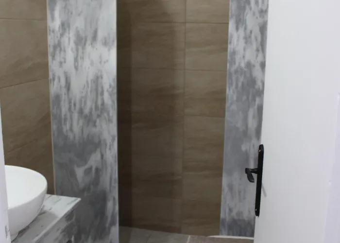 Hotel The Three Anchors Emporio (Santorini)