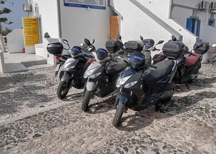 The Three Anchors Hotel Emporio (Santorini)